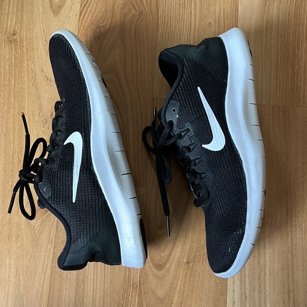 Nike Women’s Flex Experience